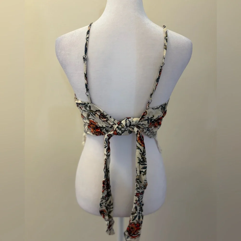 Medium Abercrombie & Fitch Floral Crochet Open Back Tie Crop Top - Picture 6 of 15